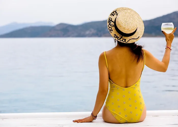 Melek فندق بوزبورون