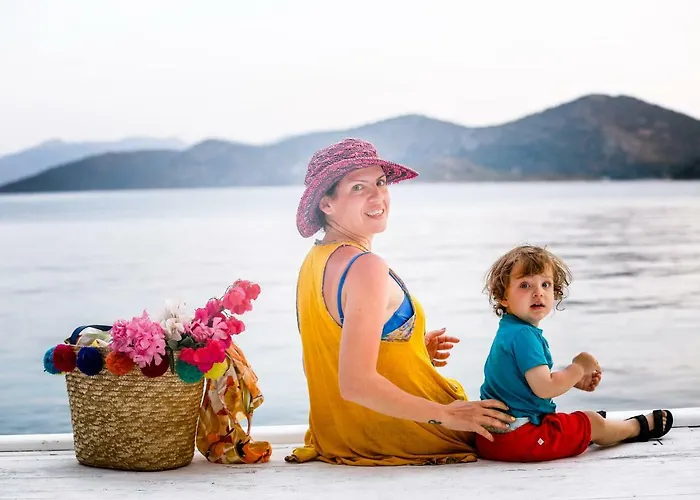 Melek بوزبورون