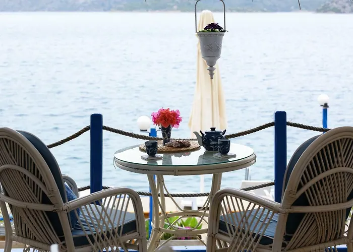 Melek بوزبورون